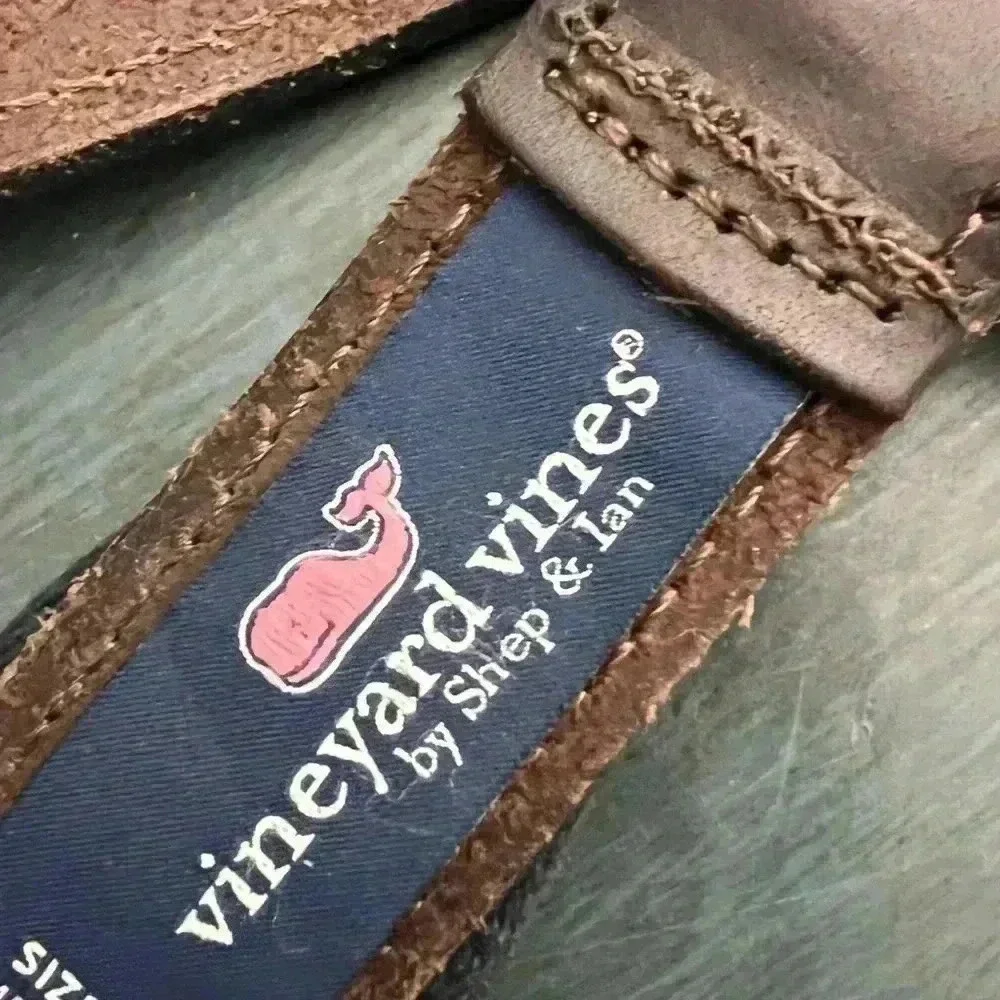 Vineyard Vines Belt men’s 30 lime green shark